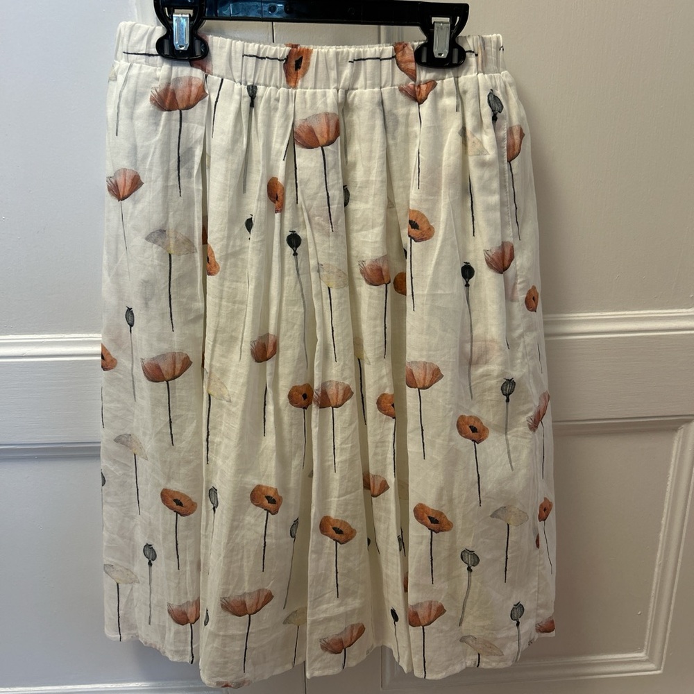 Chic Floral A-Line Skirt in Cream and Orange